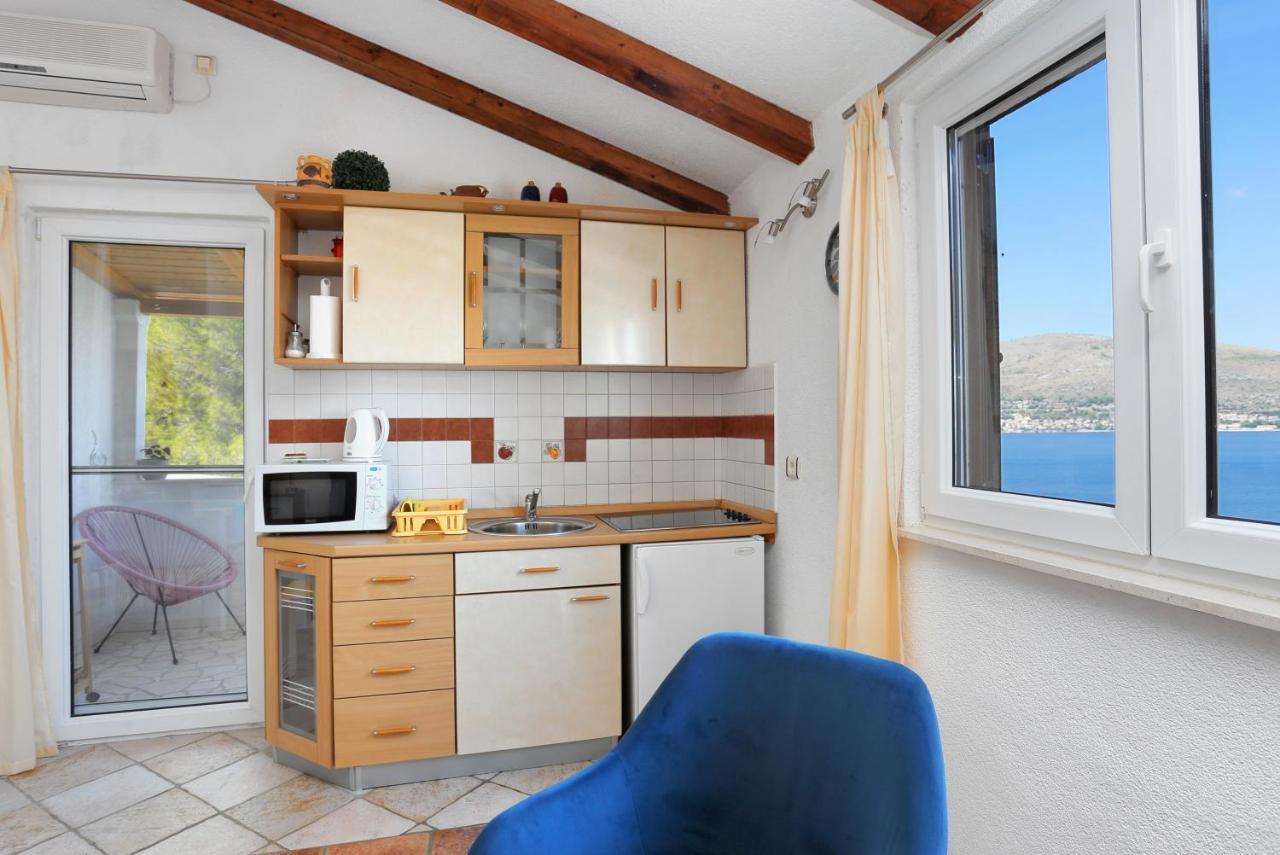 Apartments By The Sea Okrug Donji, Ciovo - 12502 Okrug Gornji Eksteriør billede