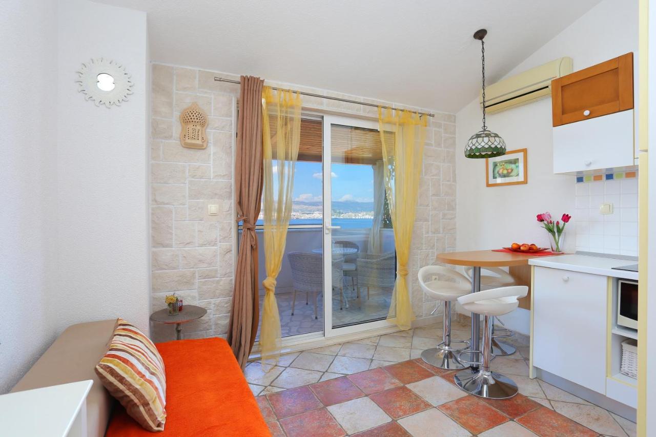 Apartments By The Sea Okrug Donji, Ciovo - 12502 Okrug Gornji Eksteriør billede