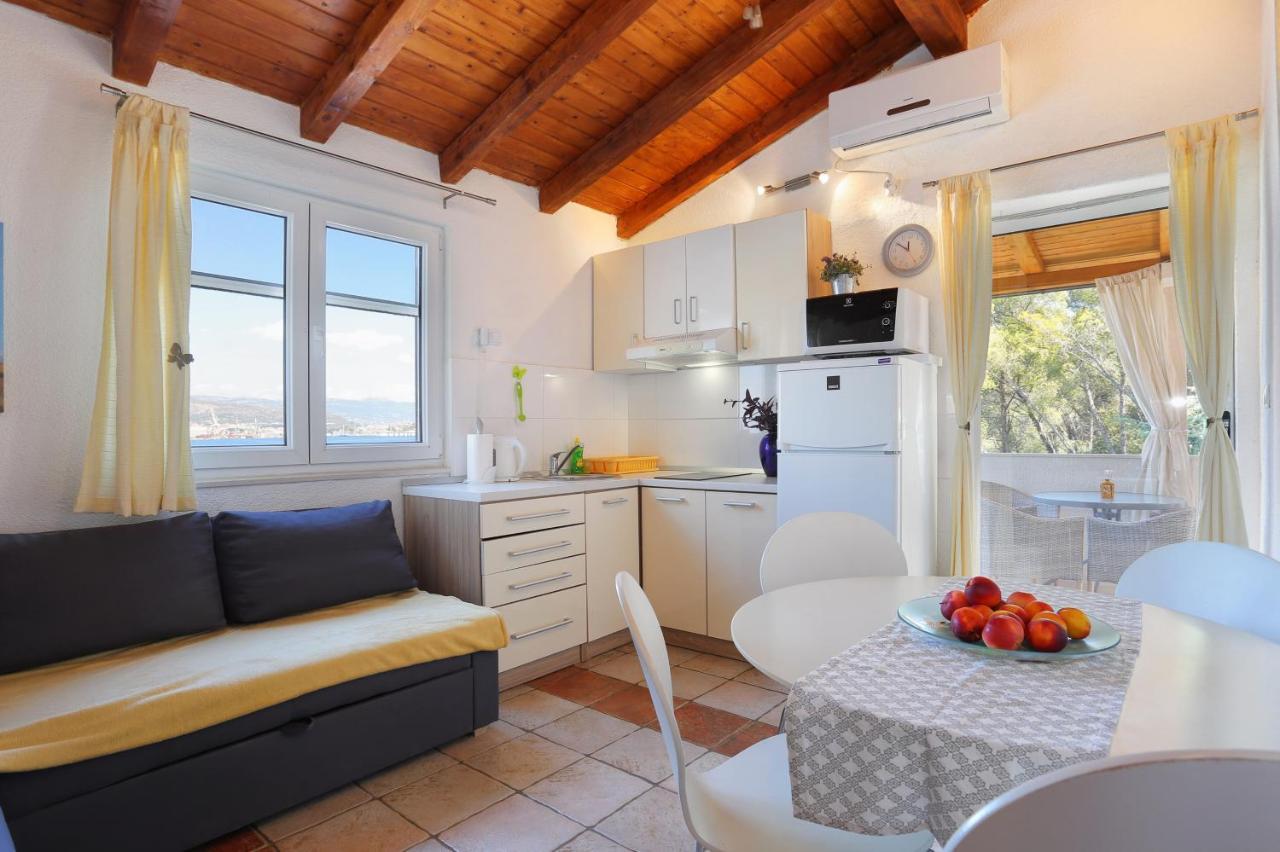 Apartments By The Sea Okrug Donji, Ciovo - 12502 Okrug Gornji Eksteriør billede